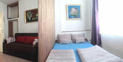 Koren Family Apartment