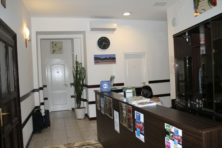 Hostal Omega Guesthouse Budapest