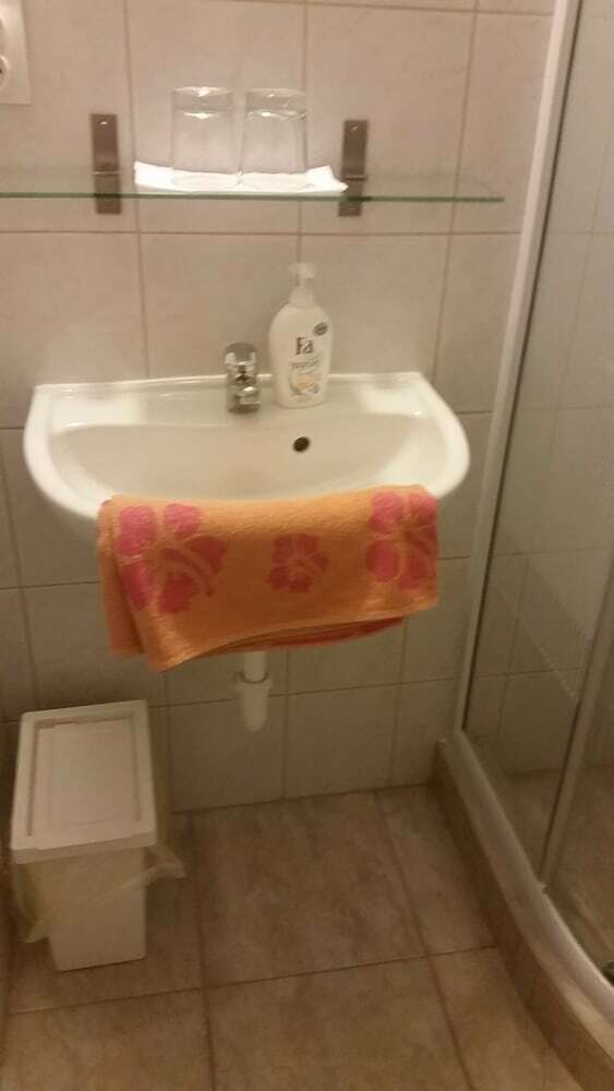 Hostal Omega Guesthouse Budapest