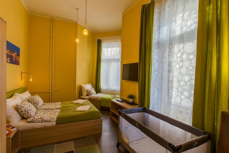 Albergue Goodmo House