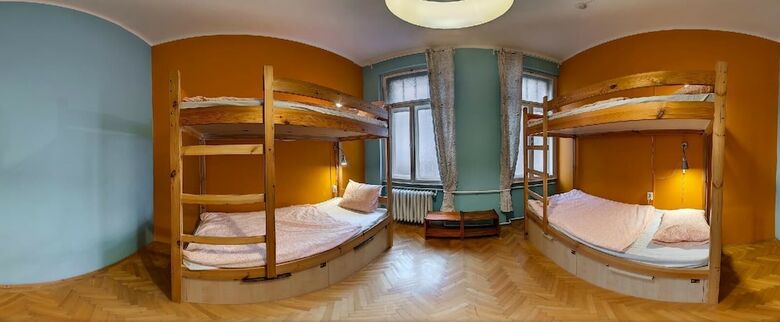 Albergue Goodmo House