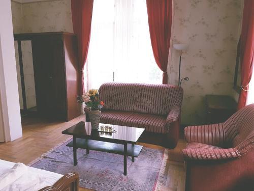 Albergue Royal Rooms