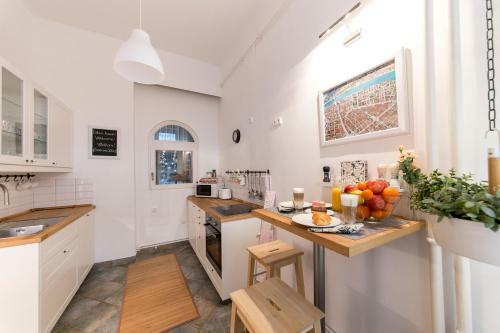 Parliament Corner Apartment