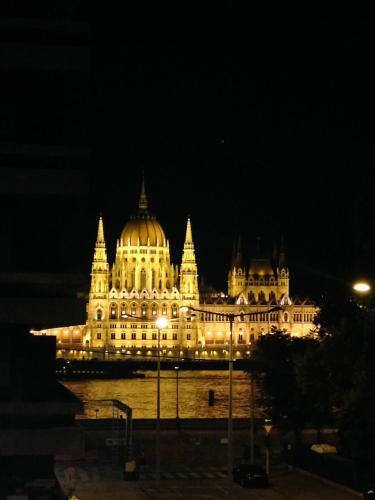Apartamento Bauhaus Studio With Parliament View