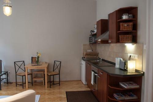 Broadway Gem Apartment
