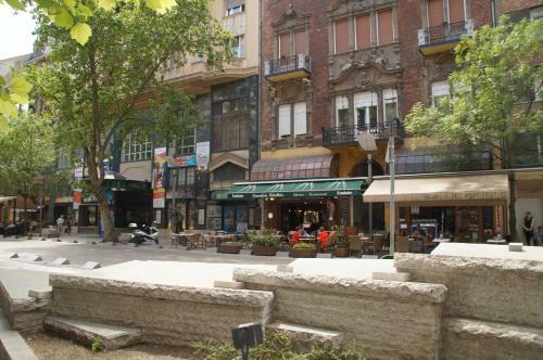 Broadway Gem Apartment