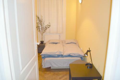 Hostal Riverside Danube Guest House