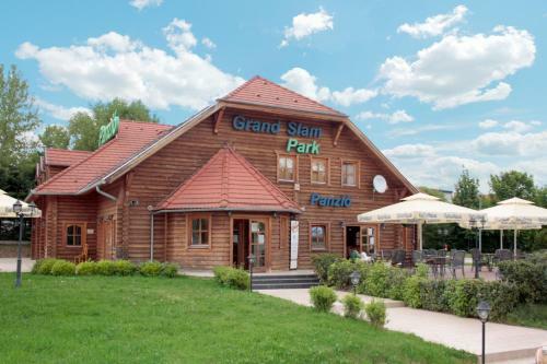 Hostal Grand Slam Park Inn