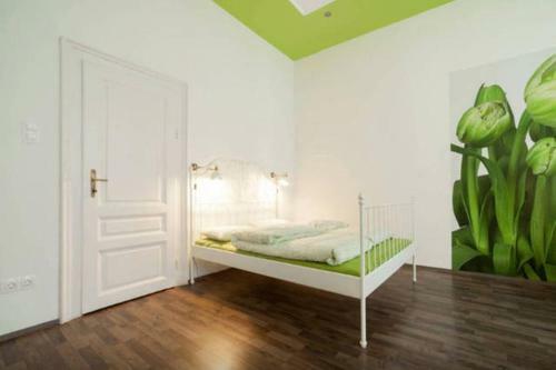 Budget Apartment By Hi5-kiraly 99