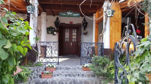 Bed & Breakfast Fels? Fogad�