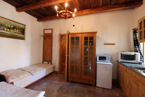 Hostal Toldi Vend�gh�z
