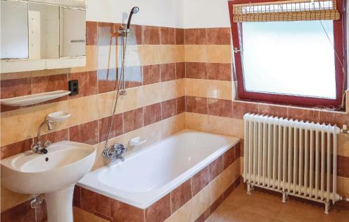 Three-bedroom Apartment In Fonyod