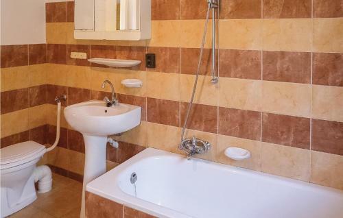 Three-bedroom Apartment In Fonyod