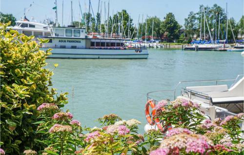 Three-bedroom Holiday Home In Fonyod