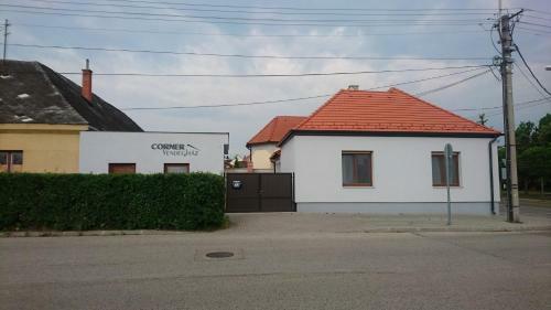 Hostal Corner Vend�gh�z