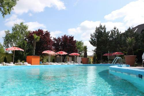 Hotel O�zis Wellness Panzio