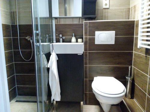 Plat�n Apartman Eger