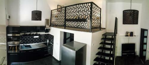 Downtown Deluxe Apartment