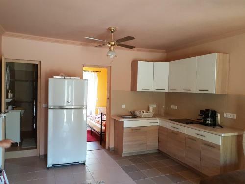 Apartamento Etyek Rustic Home