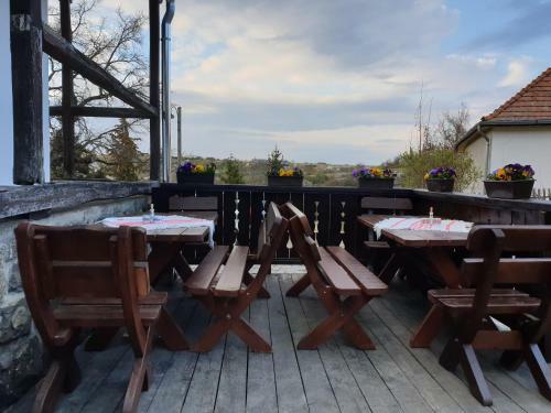 Hostal Kemenc�s Vend�gh�z