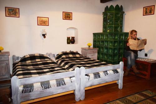 Holl�k�ves Vend�gh�zak