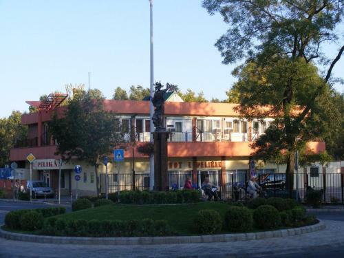 Hotel Pelik�n
