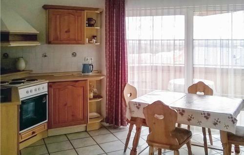Two-bedroom Apartment In Heviz