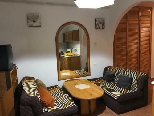 Friends Villa Apartments 2