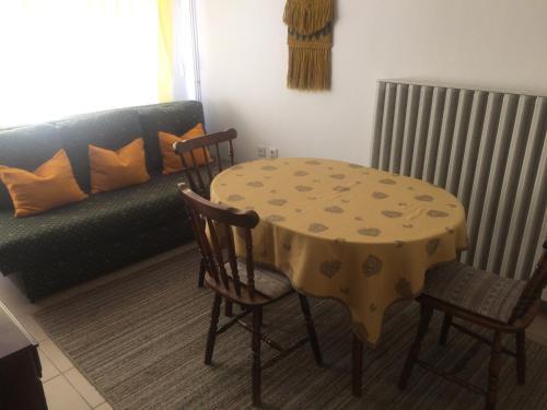 Friends Villa Apartments 2
