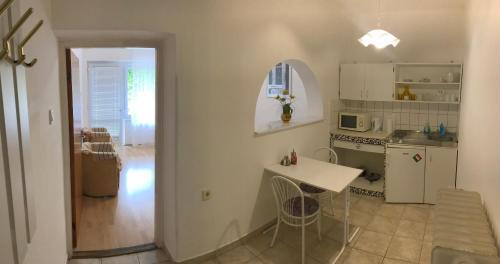 Friends Villa Apartments 2