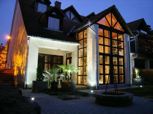 Hostal P�lma Apartmanh�z Hark�ny