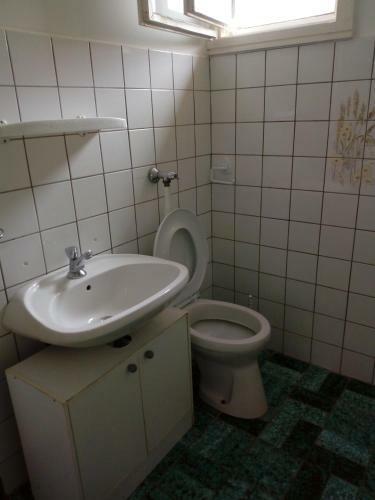 Di�na Vend�gh�z