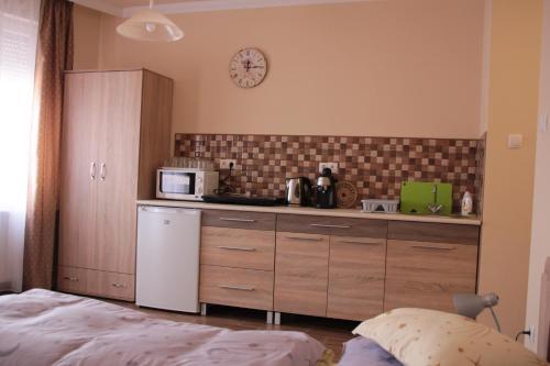 Imola �s Andrea Apartmanh�z 2