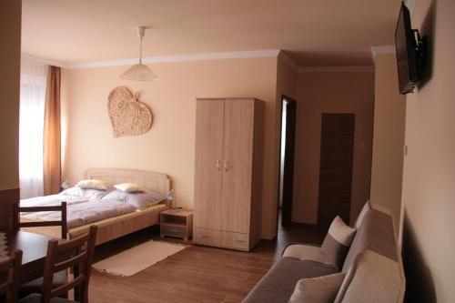 Imola �s Andrea Apartmanh�z 2