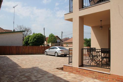 Imola �s Andrea Apartmanh�z 2