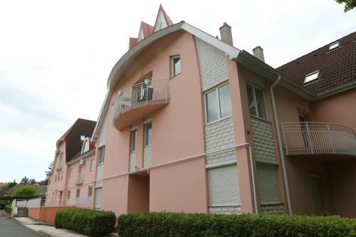 Suzanna Apartment