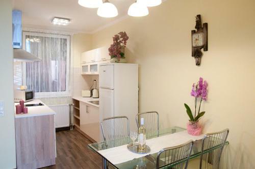 Ametiszt Apartman