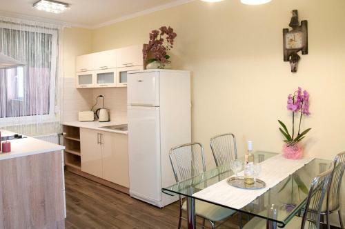 Ametiszt Apartman