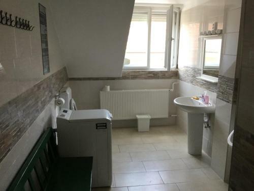 Hostal Avas Apartman