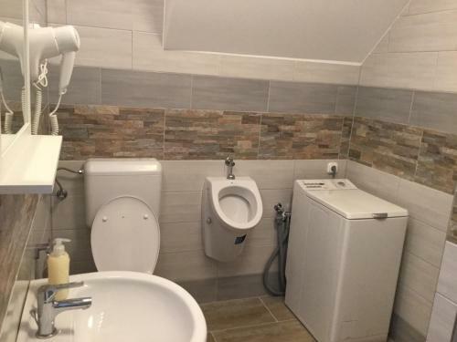 Hostal Avas Apartman