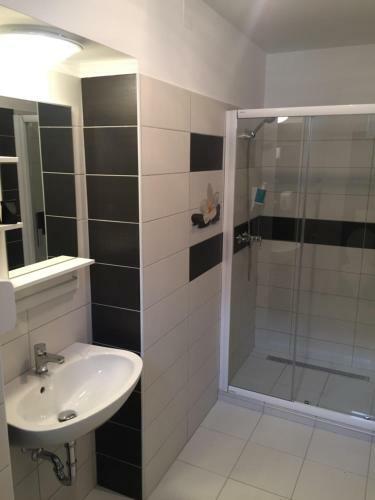 Hostal Pizza T�bor Apartman