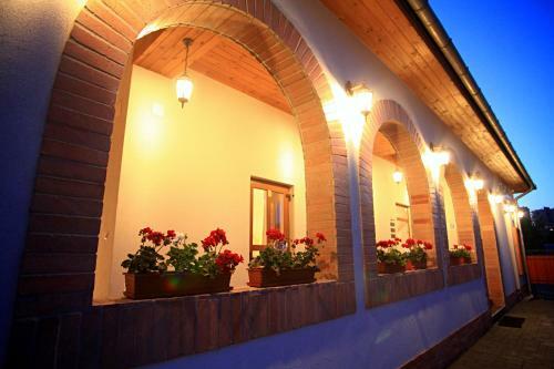 Hostal Pizza T�bor Apartman
