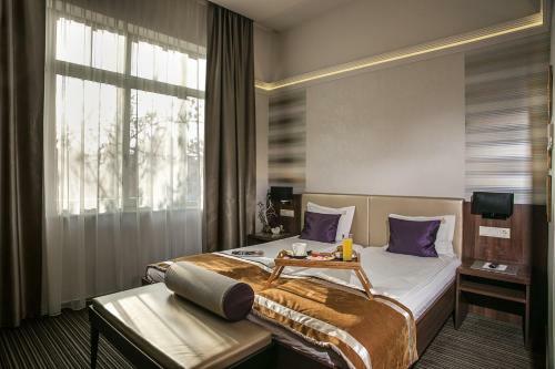Grand Hotel Glorius Mak�