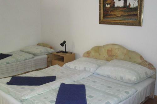 Bed & Breakfast Feny? Panzi�