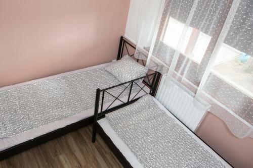 N�gy �vszak Apartmanh�z