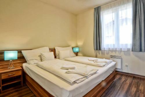 Pandora Zs�ry Apartmanok Mez?k�vesd