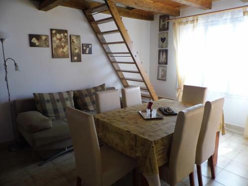 Hostal Borosty�n Vend�gh�z
