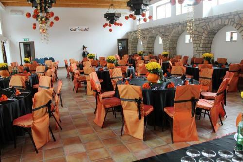 M�di K�ria Hotel