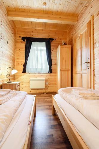 Hostal Family Panzio Es Apartman Hazak
