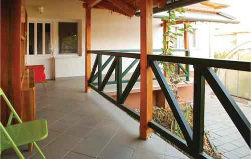 One-bedroom Apartment In Morahalom